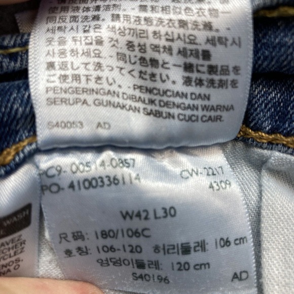 Lot of 2 Levi 514 Jeans Mens Size 42x30 Straight Fit Medium Wash - Picture 10 of 16